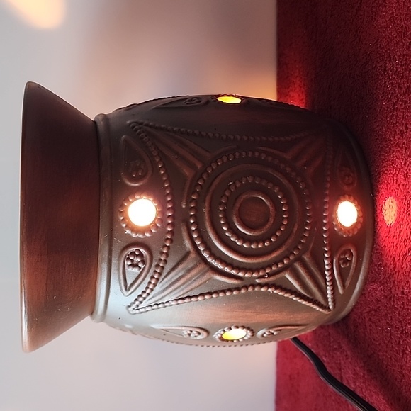 Deluxe Scentsy Warmer Pressed  Penny. - Picture 3 of 11